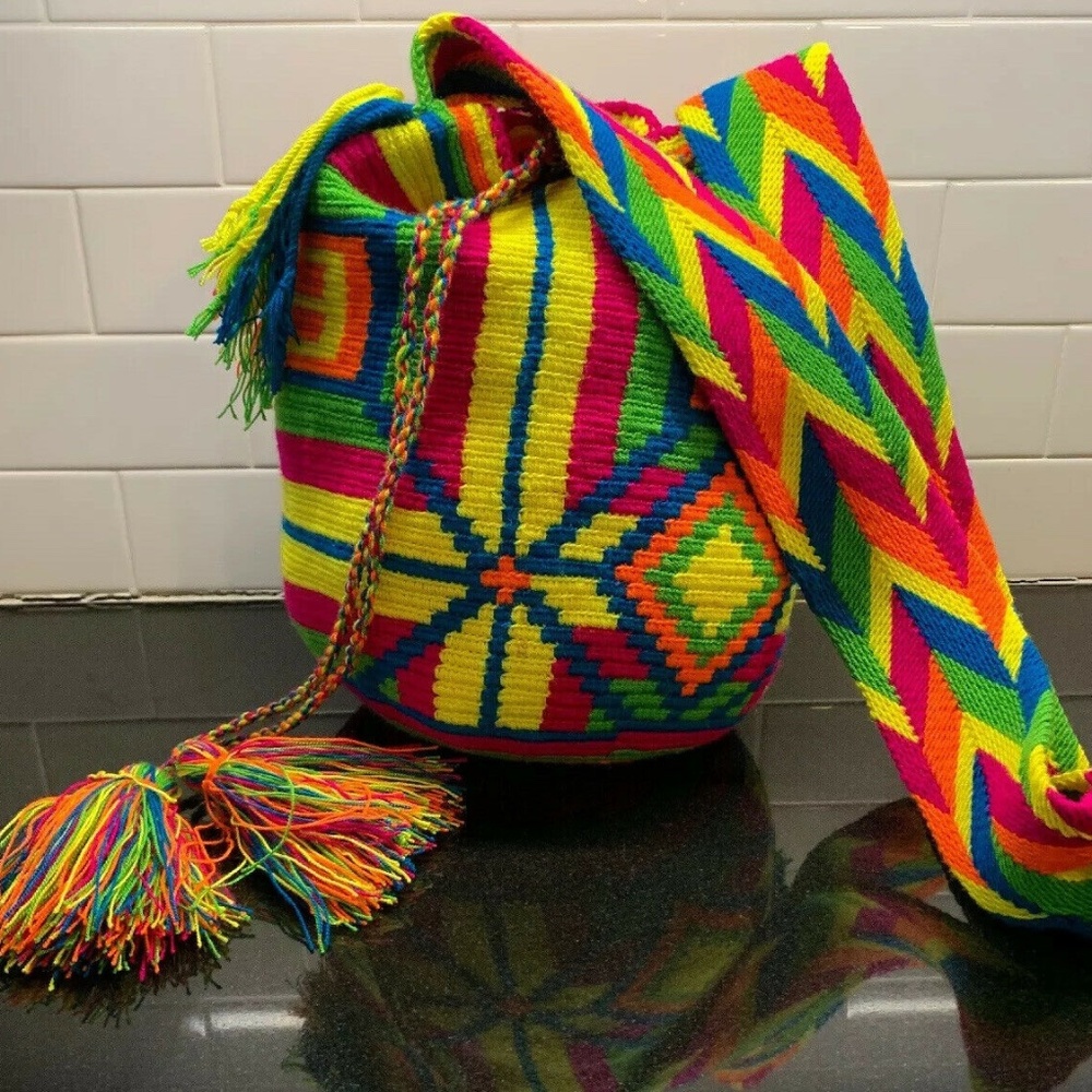 Wayuu Mochila Colombian Bag boho drawstring (C)